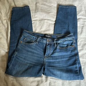 Judy Blue Adelene Mid Rise Girlfriend Jeans